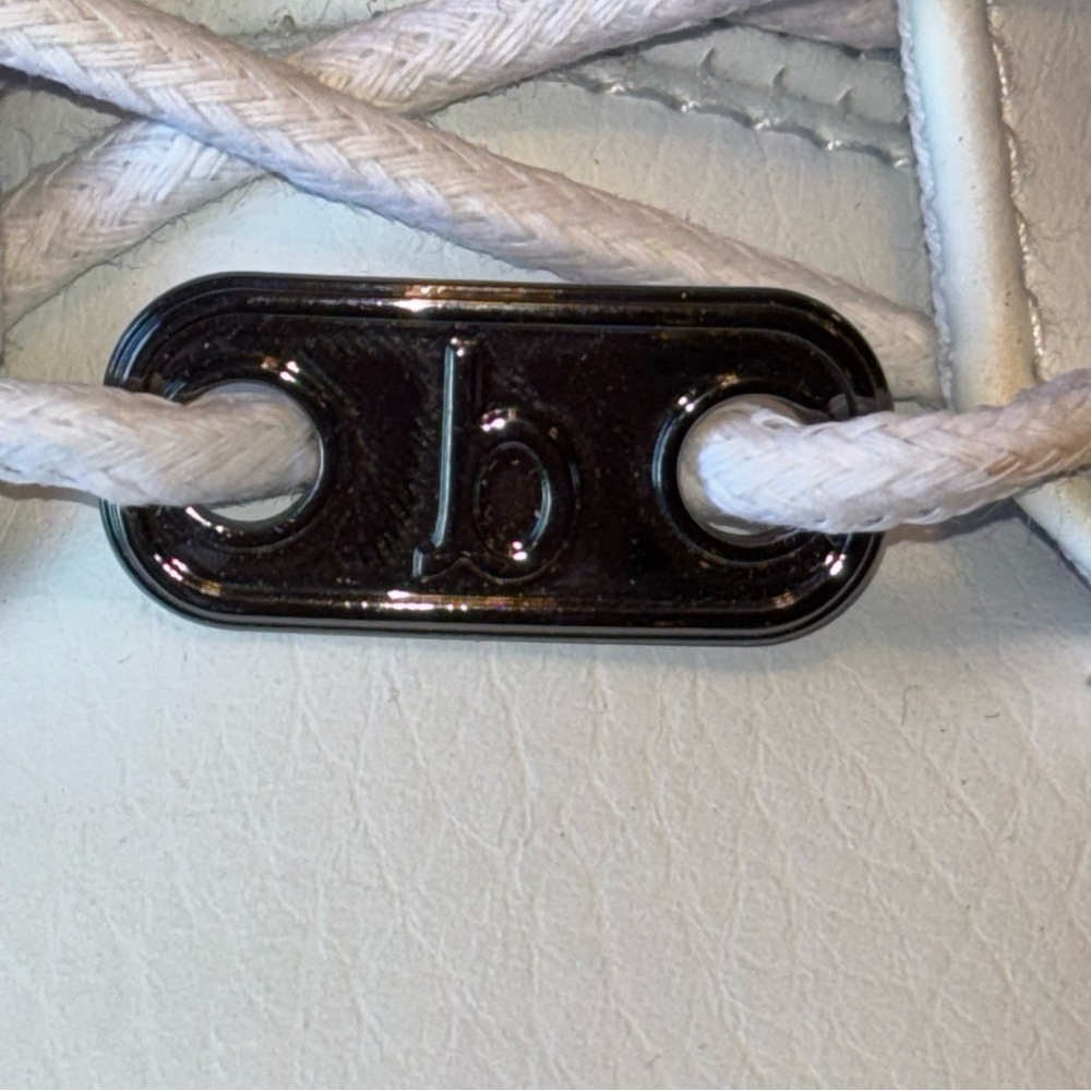 Ted Baker White Kids Sneaker Two Tone As New Navy/White Laces Size 1 / 33 - Picture 10 of 13